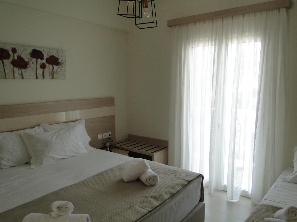 Chrysanthe'S Apartments No2 Poros Town Esterno foto