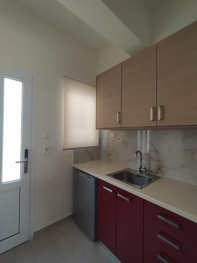 Chrysanthe'S Apartments No2 Poros Town Esterno foto