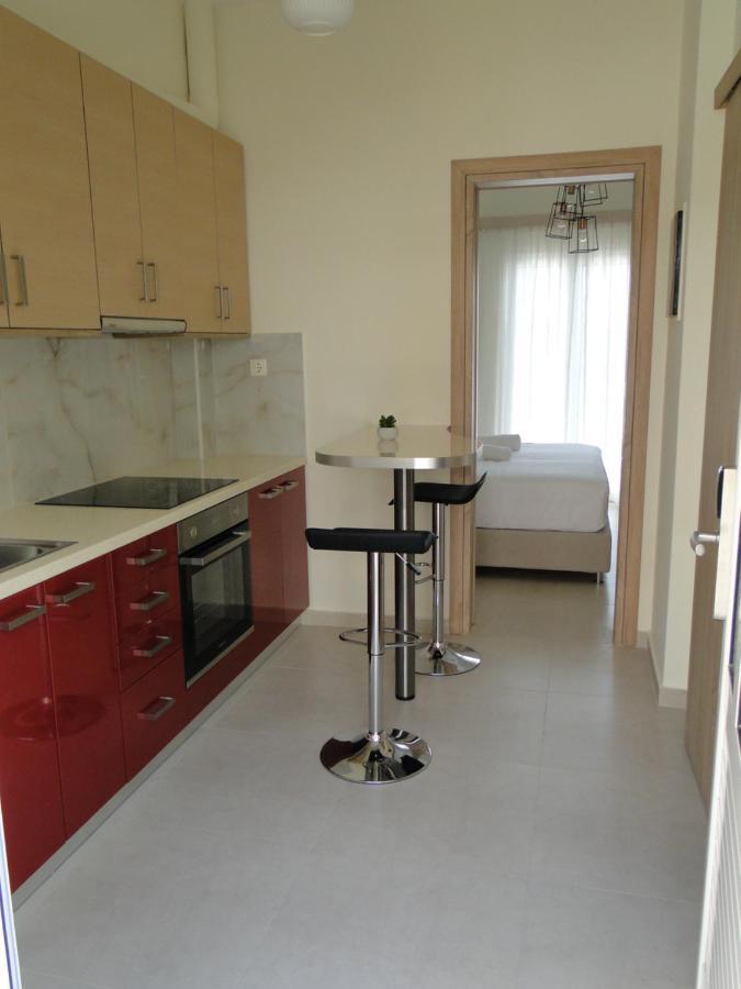 Chrysanthe'S Apartments No2 Poros Town Esterno foto
